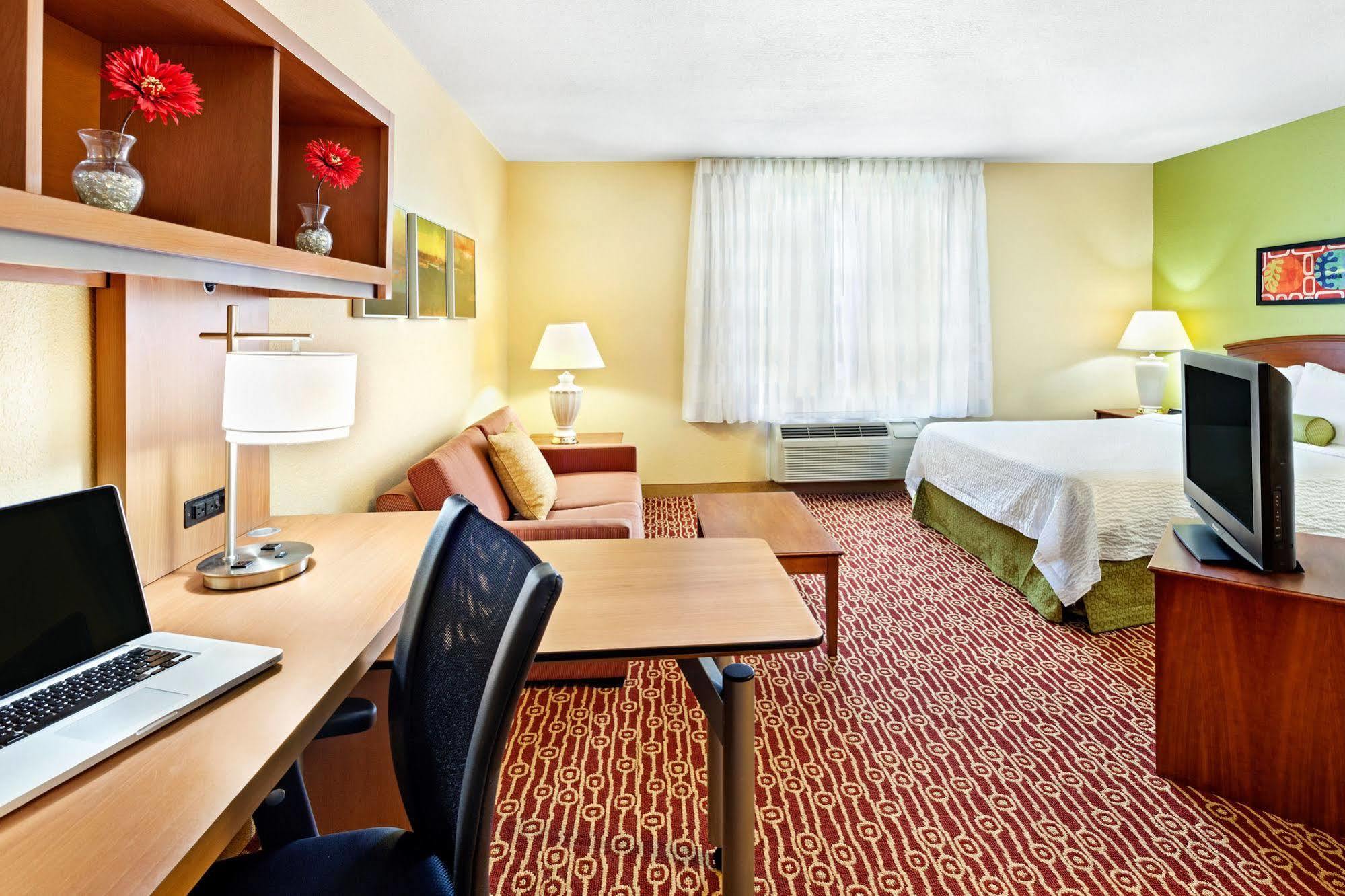 Towneplace Suites Savannah Midtown Esterno foto